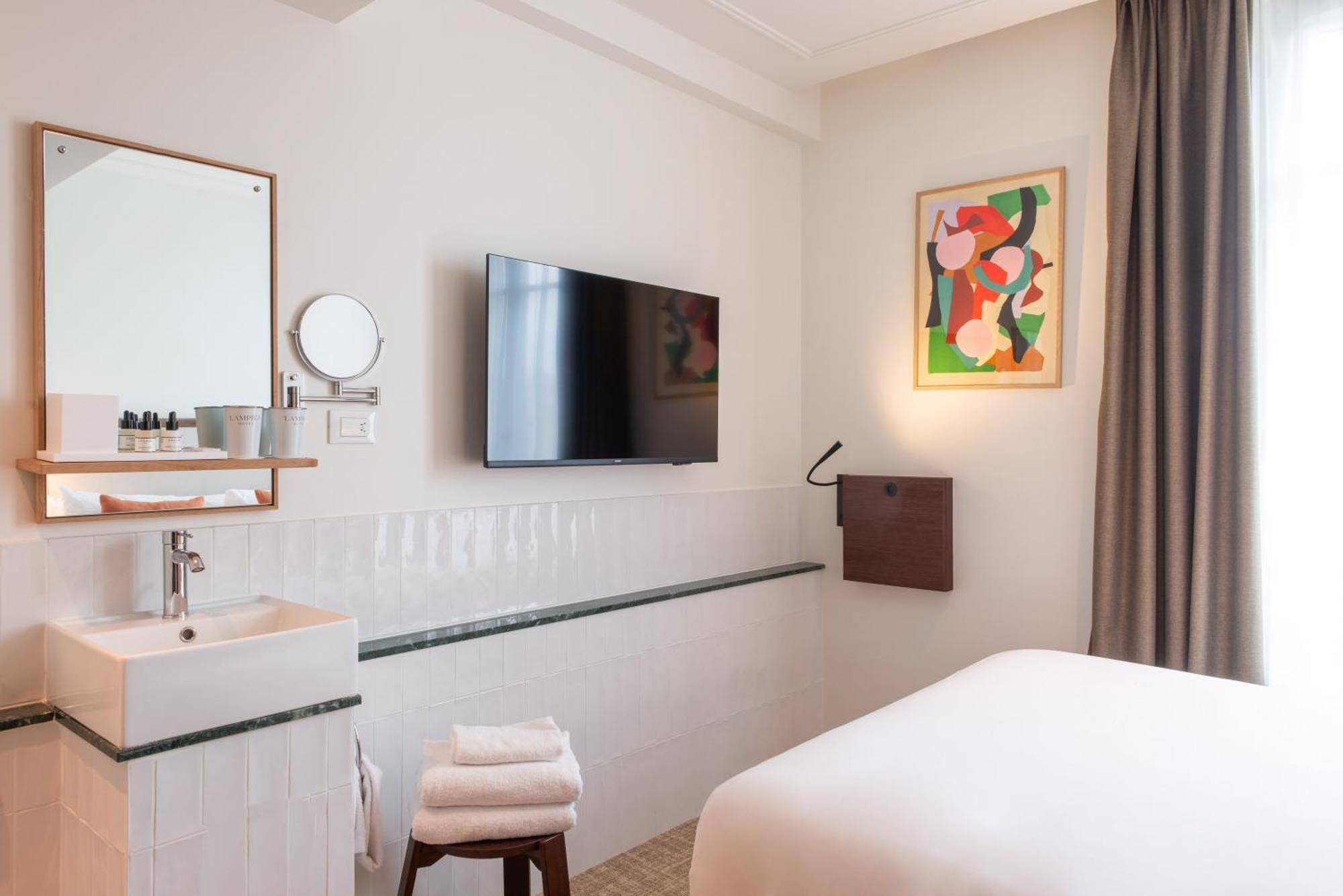 Le Lampika Hotel Paris Bilik gambar
