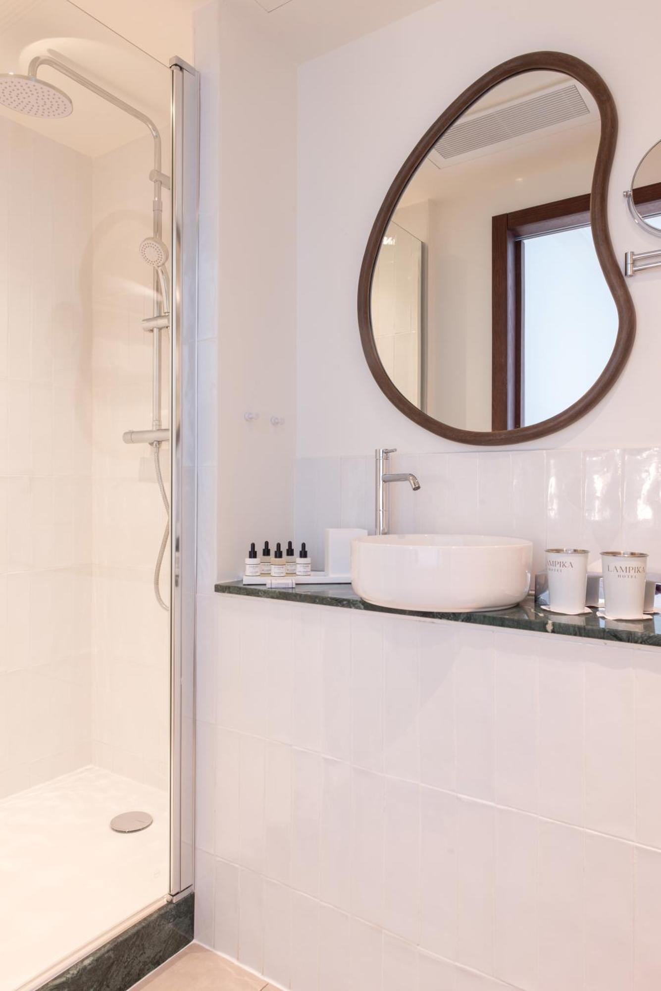 Le Lampika Hotel Paris Bilik gambar
